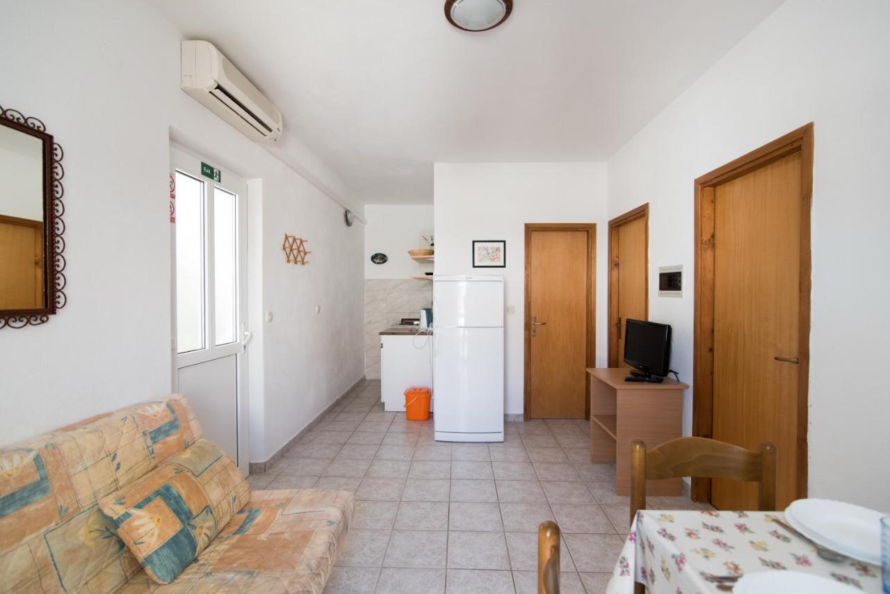 Apartments Pinija سوبيتار المظهر الخارجي الصورة